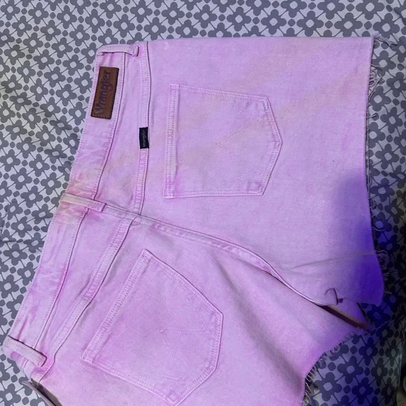 Wrangler Pink Denim Frayed Hem Women's Shorts - Picture 2 of 3
